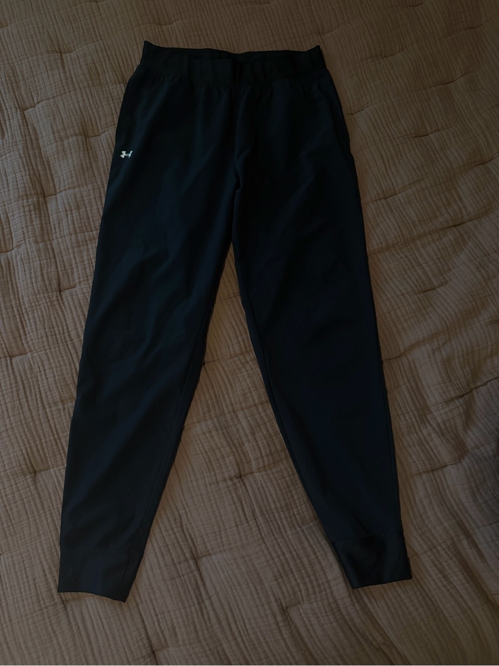 Women’s Under Armour Black Athletic Jogger Pants